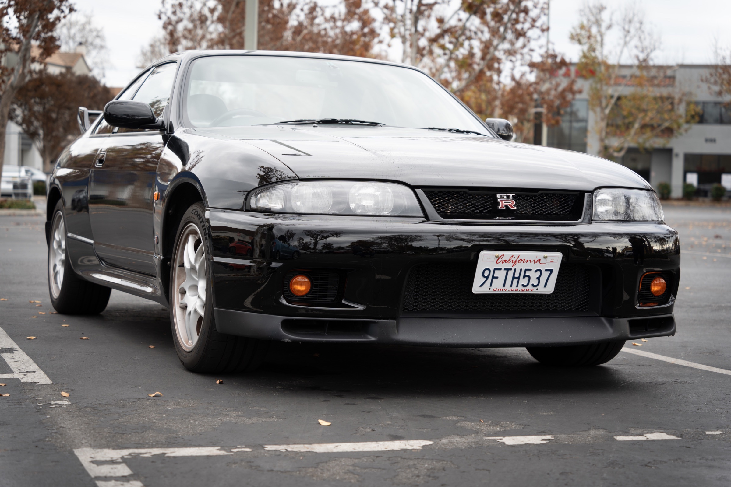 Black R33 Skyline GT-R